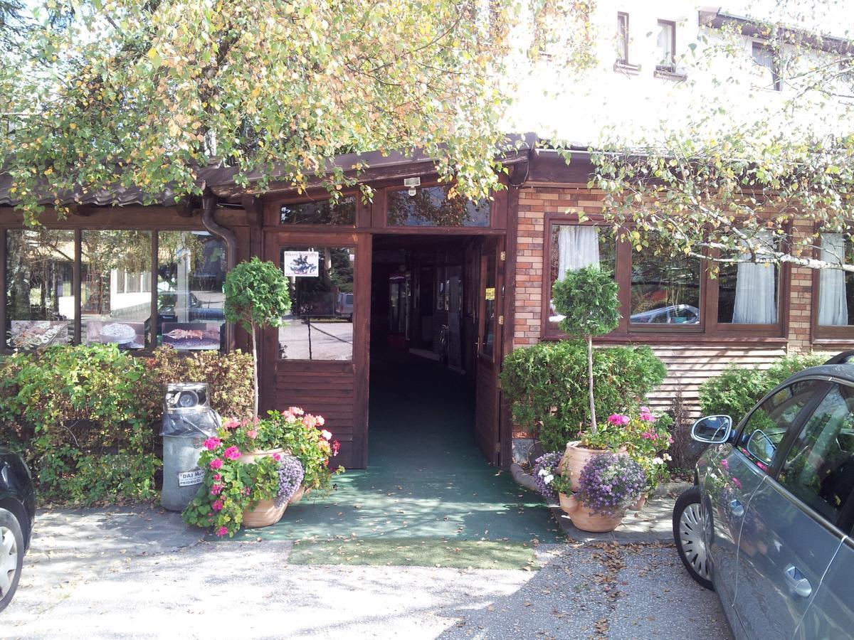 Hotel Rimski Most อิลิดชา ภายนอก รูปภาพ